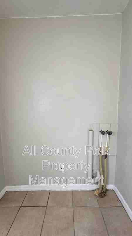 601 2nd St Se - Photo 7 of 18