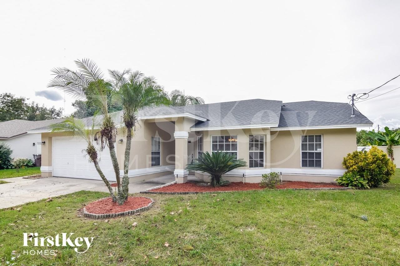 1719 Sandalwood Cir Sw - Photo 2 of 15