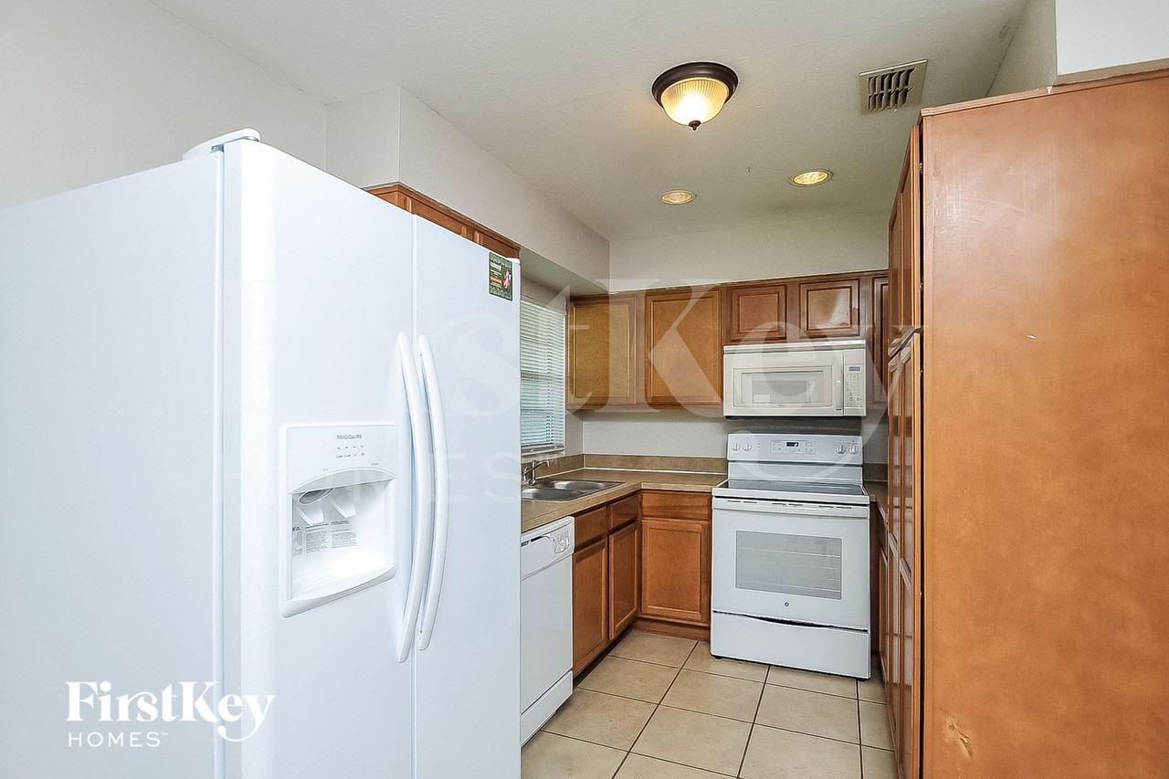 1715 N Lake Shipp Dr Sw - Photo 5 of 15