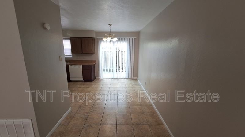 1906 Barak Ln #9 - Photo 7 of 10