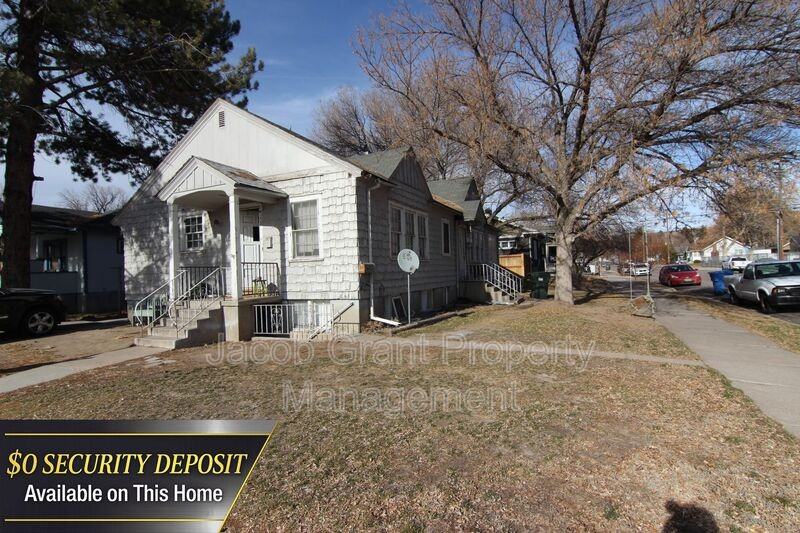1110 E Lewis St #1-2