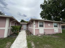 featured image of 3071 Park Ln #C