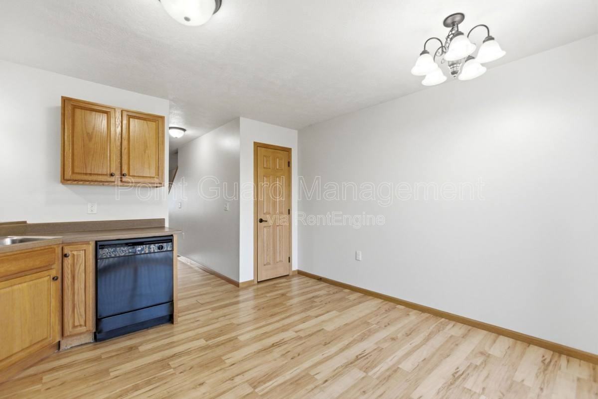 2608 N Career Ave #2608-212 - Photo 5 of 10