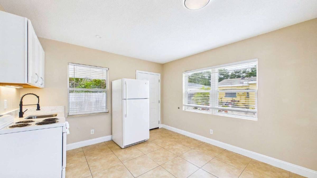 3815 1st Ave N #C - Photo 6 of 10
