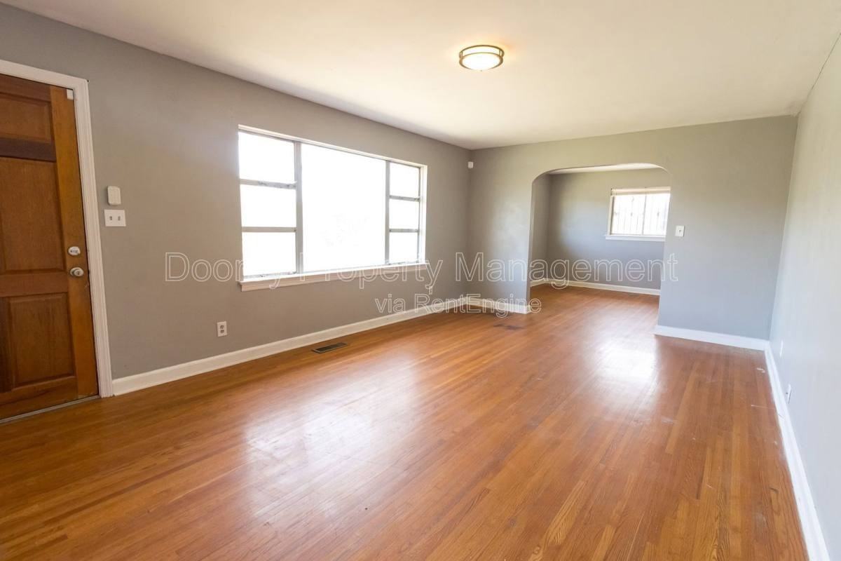 3810 Nandena Dr - Photo 2 of 10