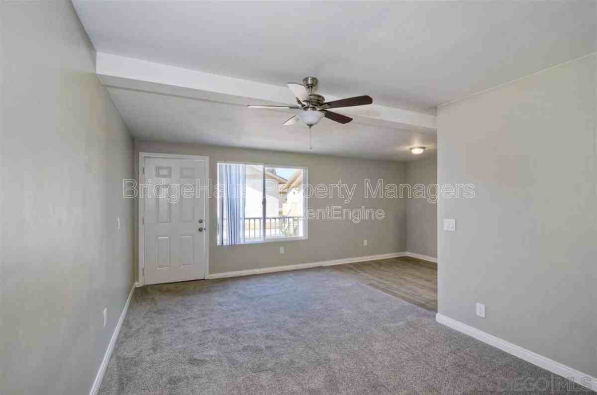 378 Moss St #14 - Photo 2 of 10