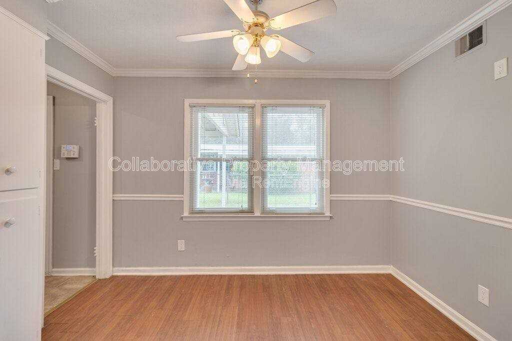 319 Tanglewood Rd - Photo 5 of 10