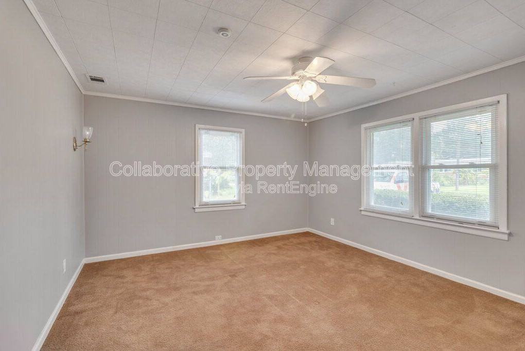 319 Tanglewood Rd - Photo 7 of 10