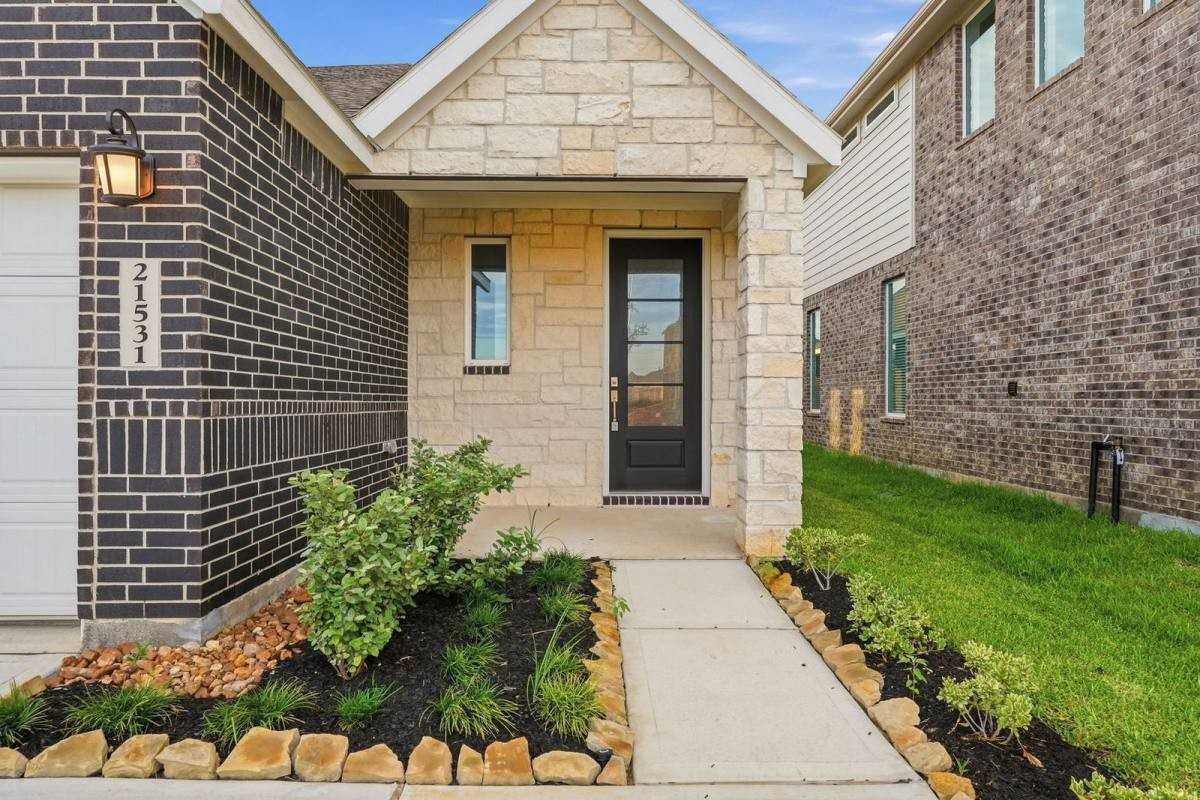 21531 Colonial Meadow Creek Trl - Photo 4 of 10