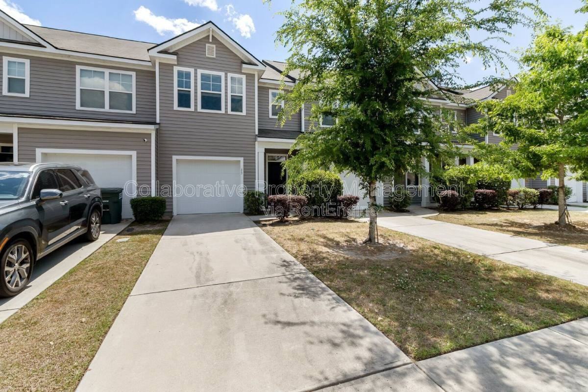 13 Villas Of Garrard Dr