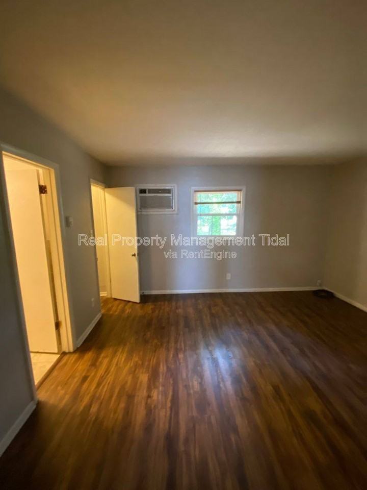 5667 Brickell Rd #14 - Photo 7 of 10