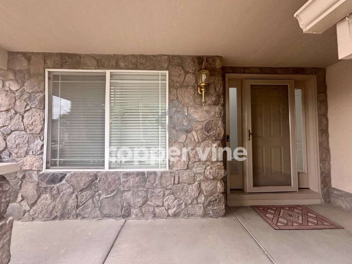 4734 E 127th Dr - Photo 3 of 10