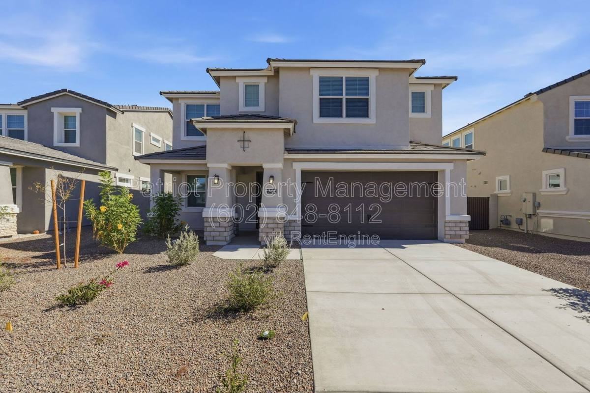 7404 W Buckhorn Trl - Photo 2 of 10