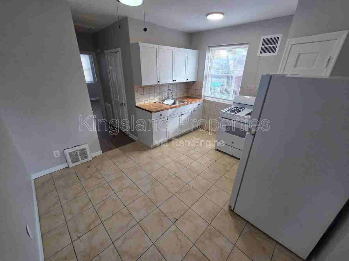 4752 Pennsylvania Ave #4754