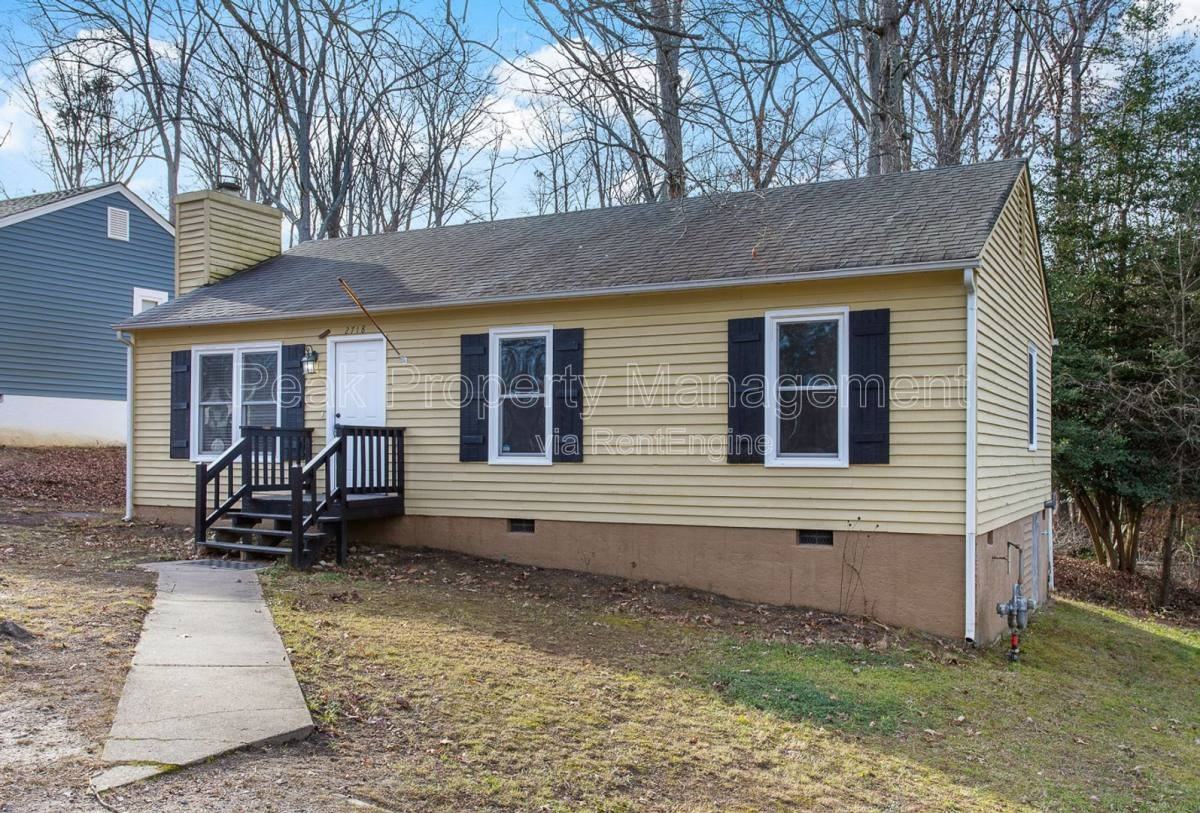 2718 Grantwood Ct - Photo 3 of 10