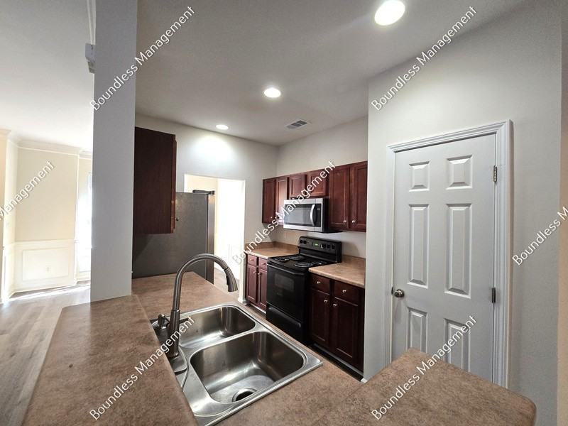 250 Amal Dr Sw #7009 - Photo 5 of 18