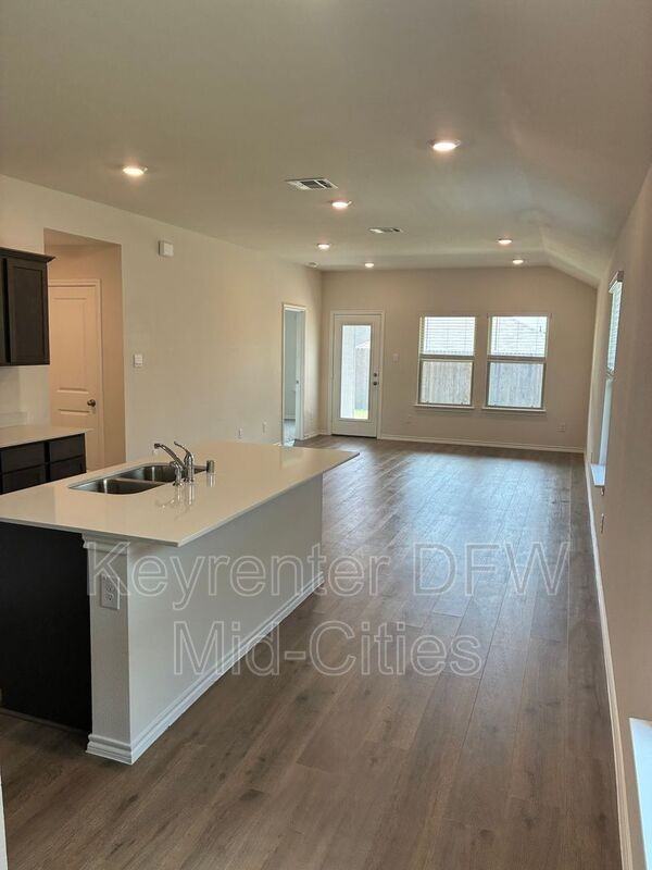4624 Verdin St - Photo 4 of 21