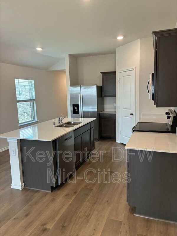 4624 Verdin St - Photo 5 of 21