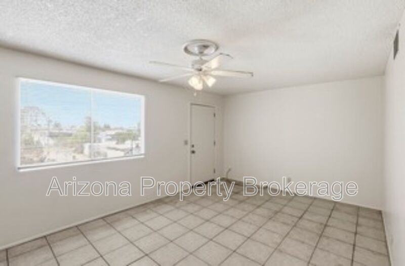 21632 N 23rd Ave #14 - Photo 4 of 14
