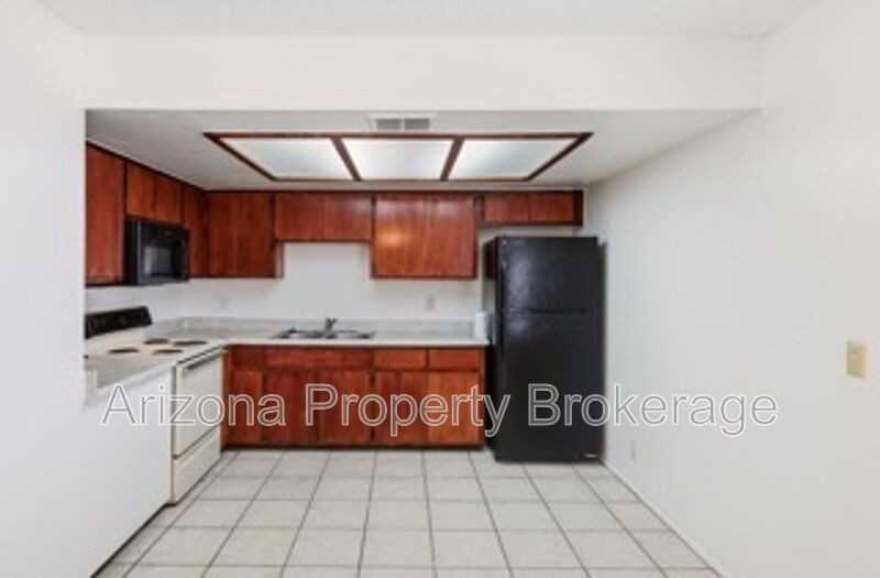 21632 N 23rd Ave #14 - Photo 5 of 14