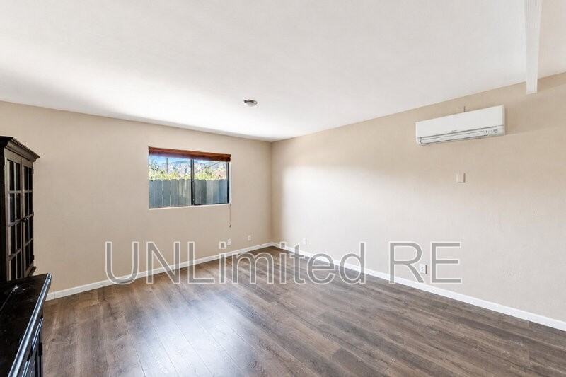 540 Panorama Blvd #B - Photo 7 of 19