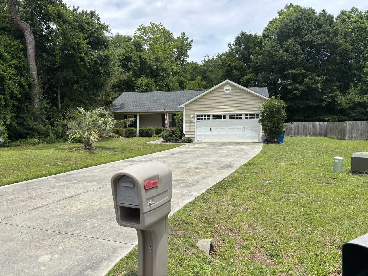 213 Molly Ct