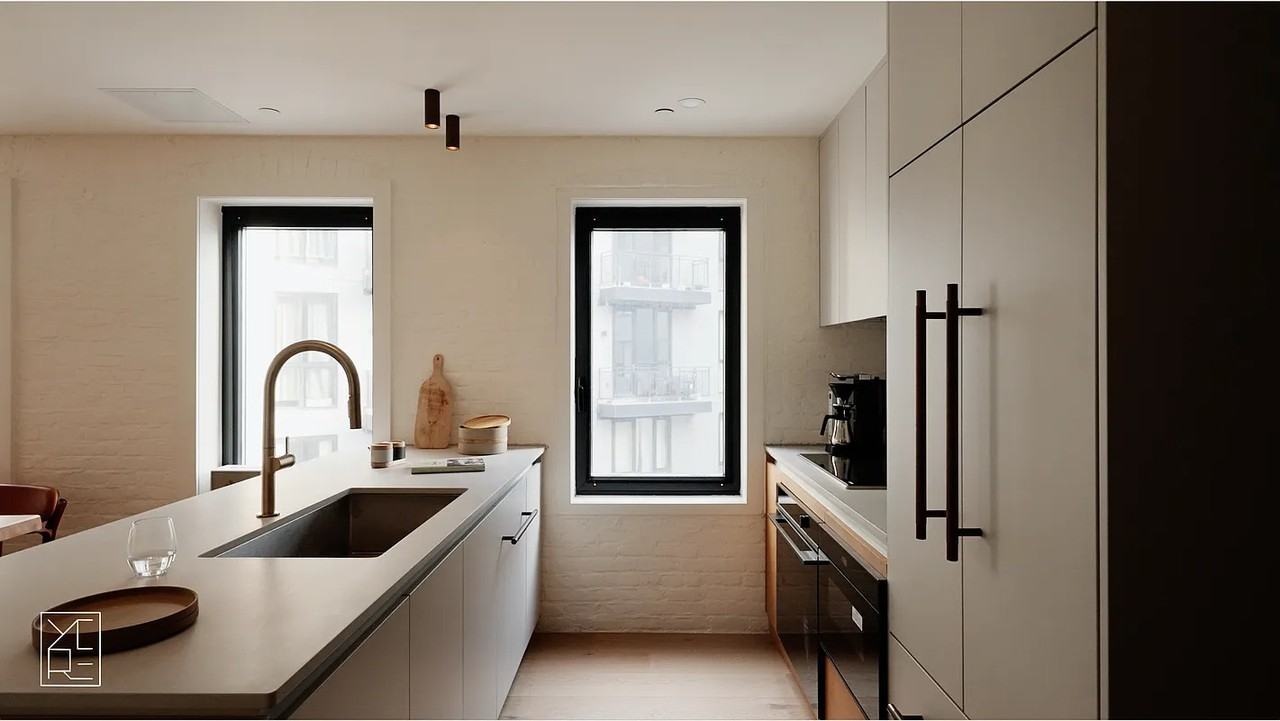 155 Hope St - Photo 5 of 14