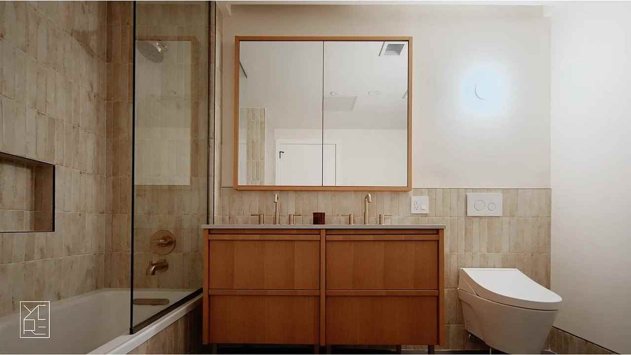155 Hope St - Photo 7 of 14