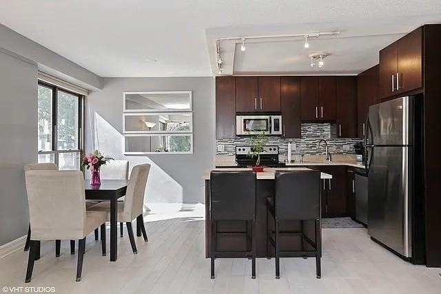 2930 N Sheridan Rd #206 - Photo 7 of 12