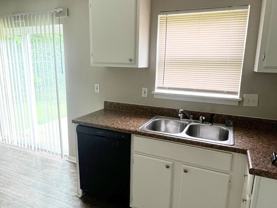 220 Kelso Rd - Photo 1 of 1