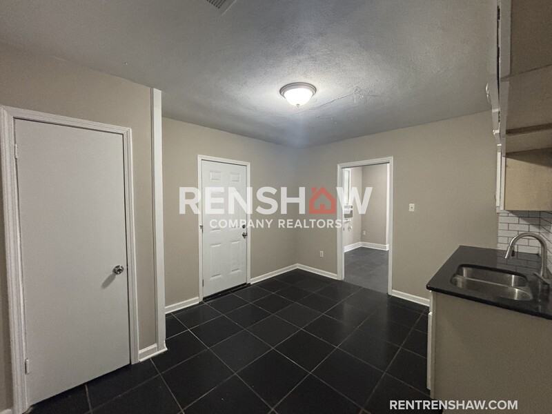 753 Lipford St - Photo 6 of 16