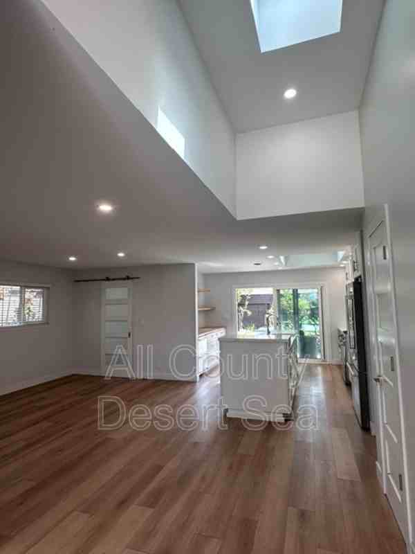 6922 Paula Cir - Photo 3 of 25