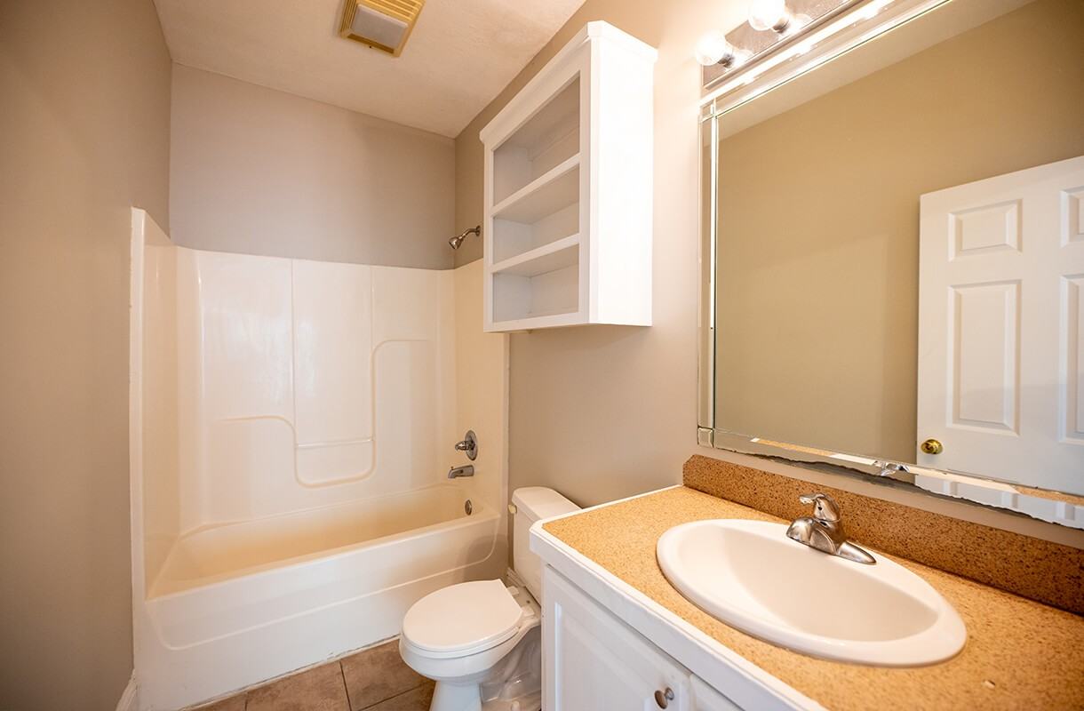 727 Pryce St - Photo 7 of 8