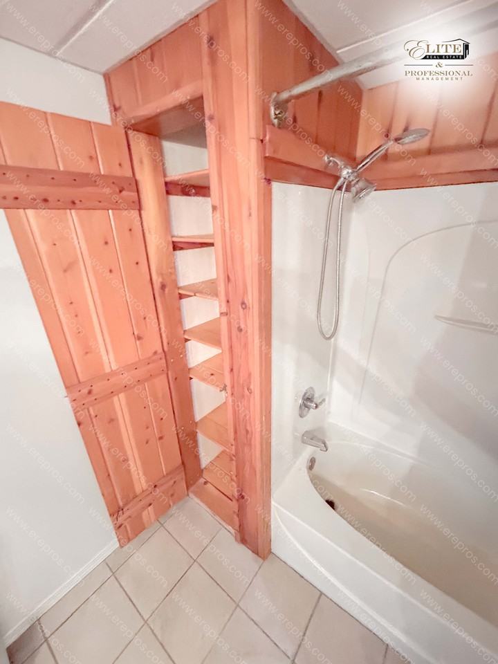 8432 Peninsular Dr - Photo 7 of 18
