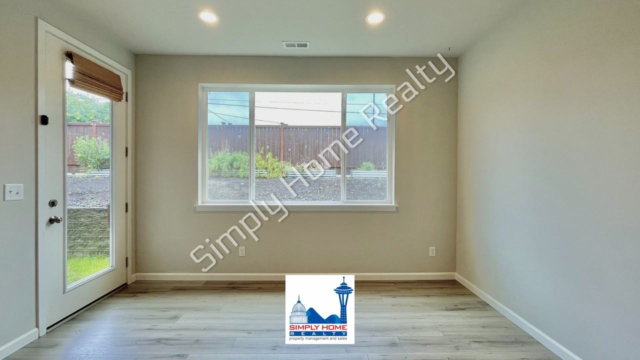 6653 Percy Ln Se - Photo 4 of 28