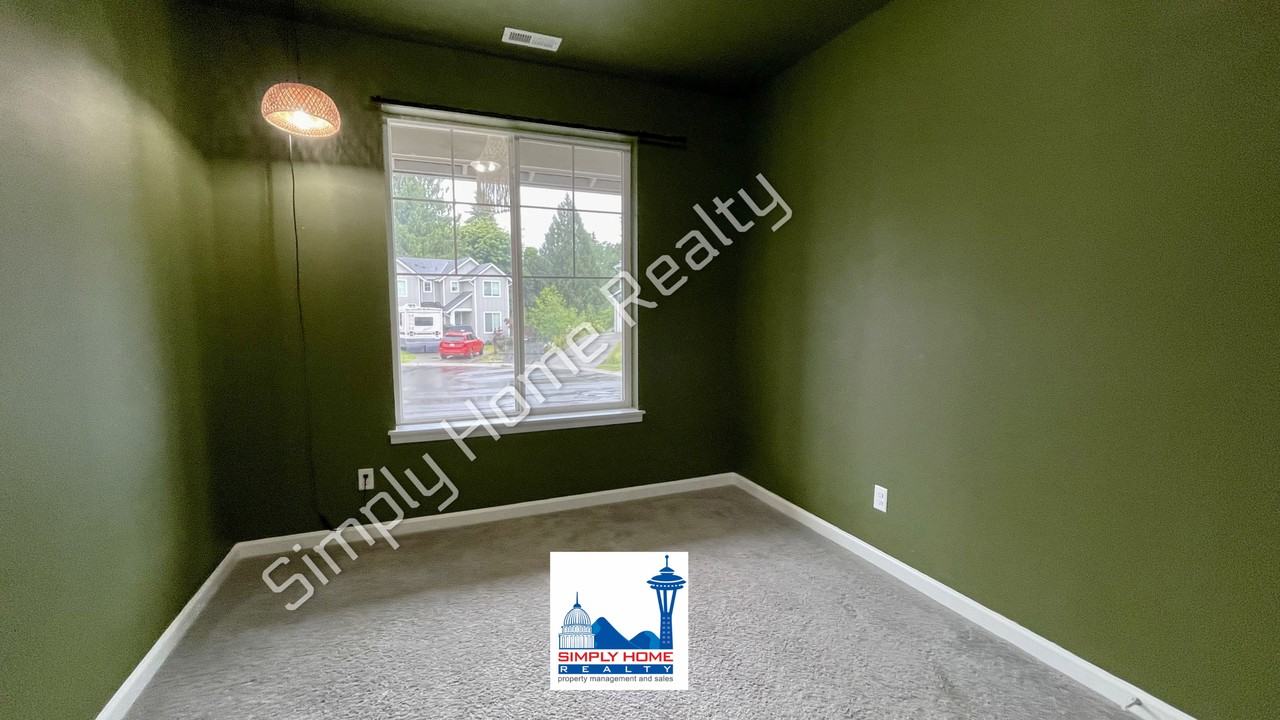 6653 Percy Ln Se - Photo 7 of 28