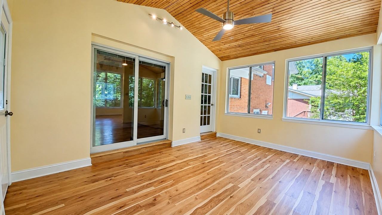 1615 Ladd St - Photo 7 of 26
