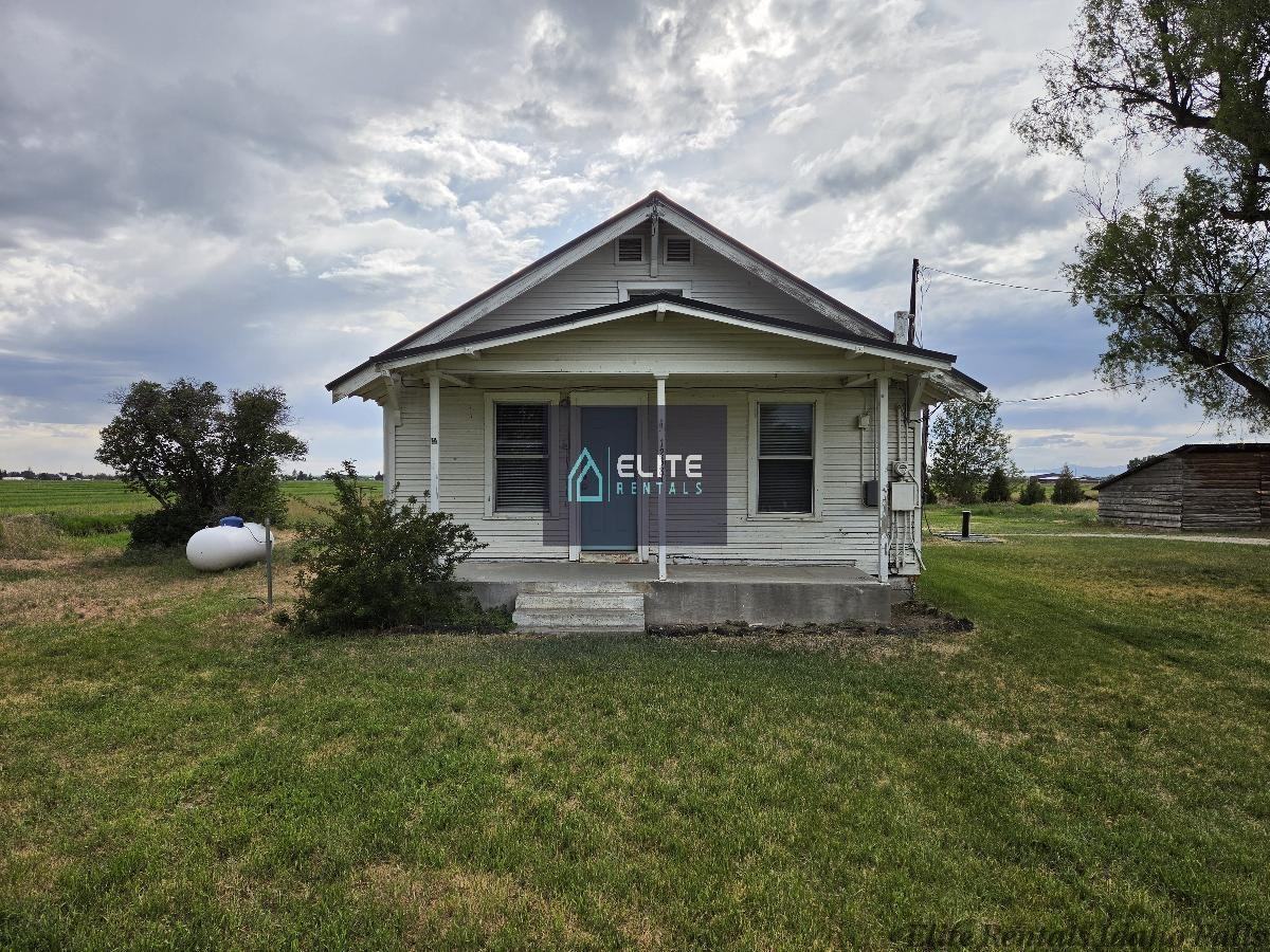 12381 N 15th E - Photo 2 of 19