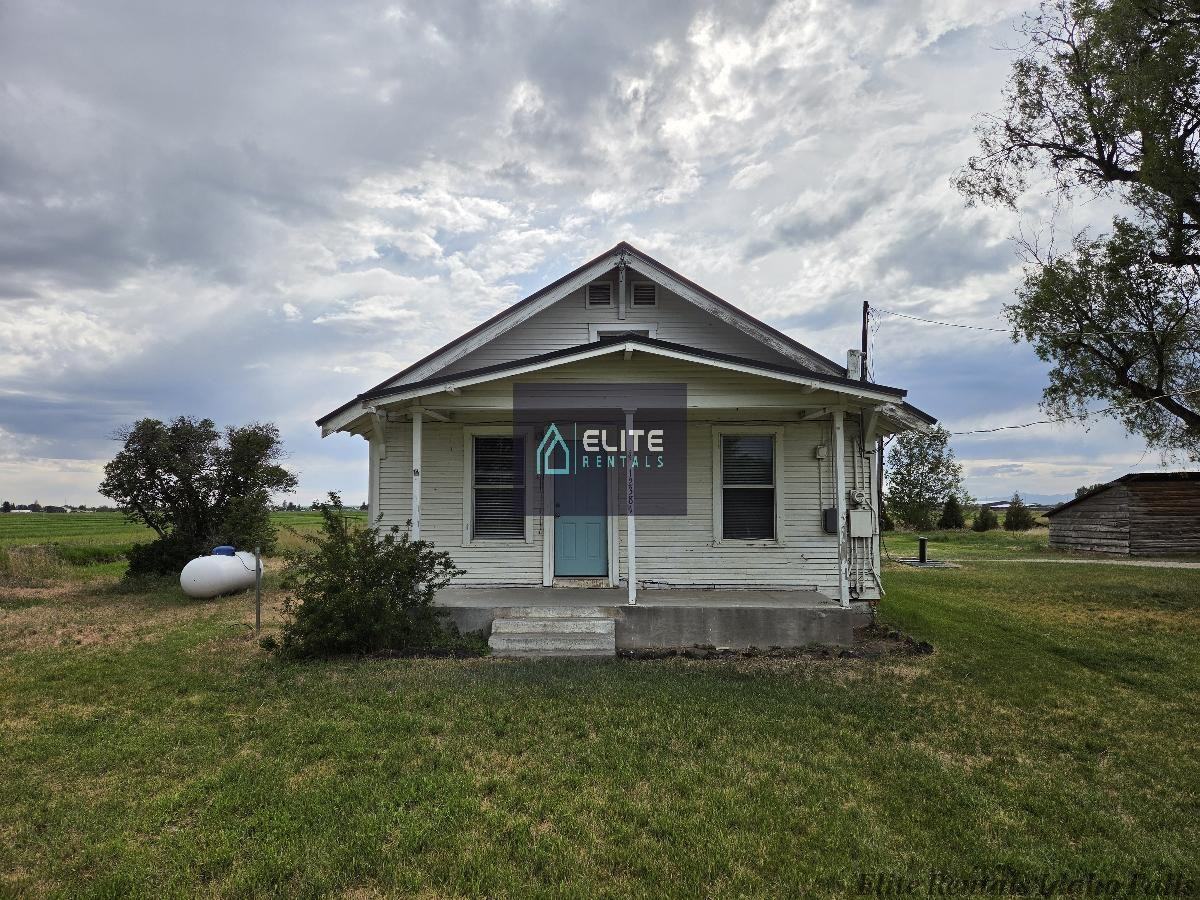 12381 N 15th E - Photo 3 of 19