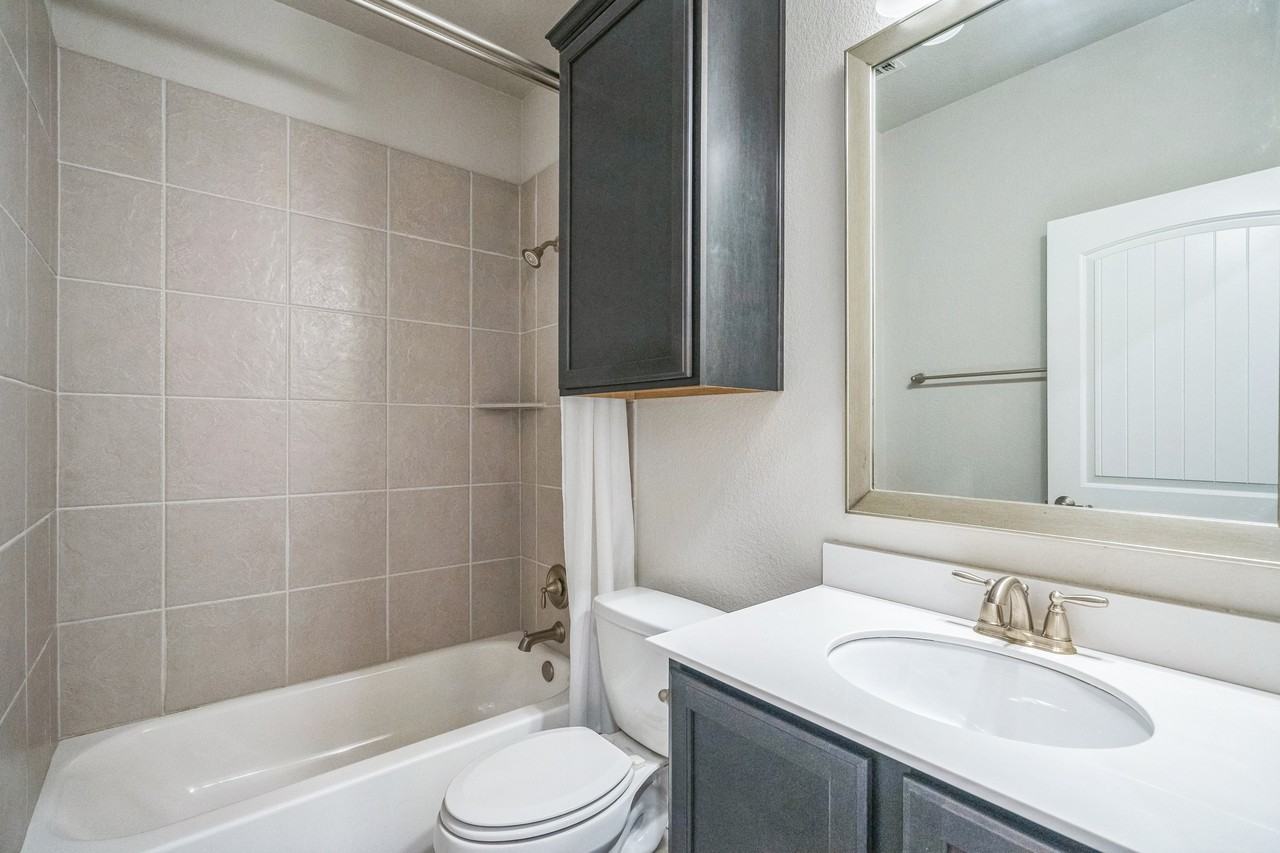 305 Crossvine Trl - Photo 6 of 16