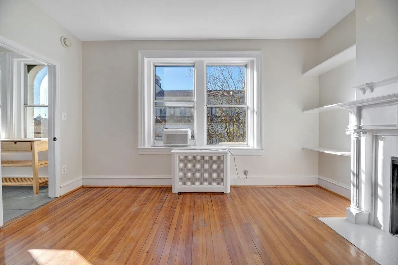 1519 Park Rd Nw #302 - Photo 4 of 5