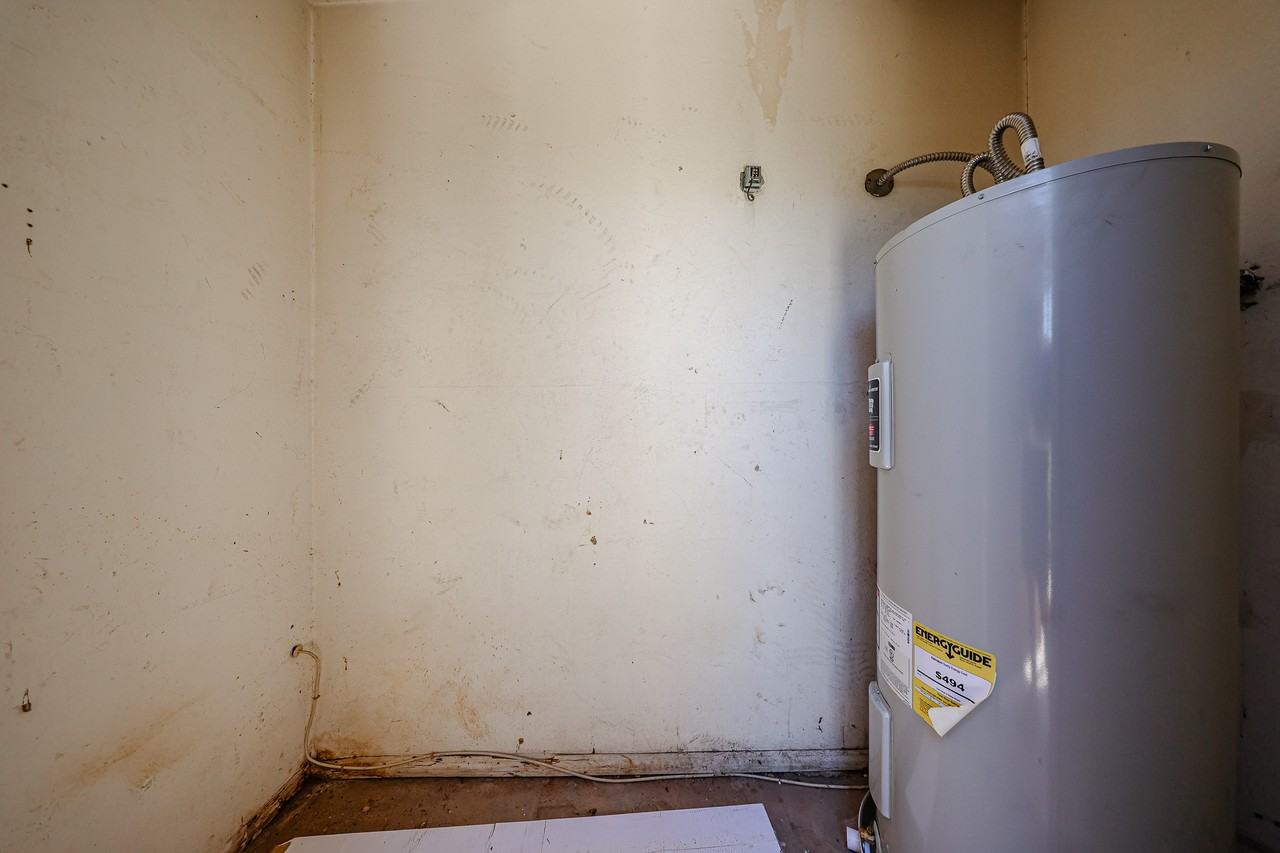 3921 W Ivanhoe St #176 - Photo 6 of 34