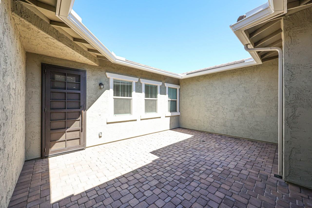 44716 N 44th Ave - Photo 5 of 50