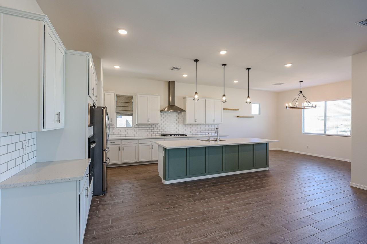 44716 N 44th Ave - Photo 6 of 50