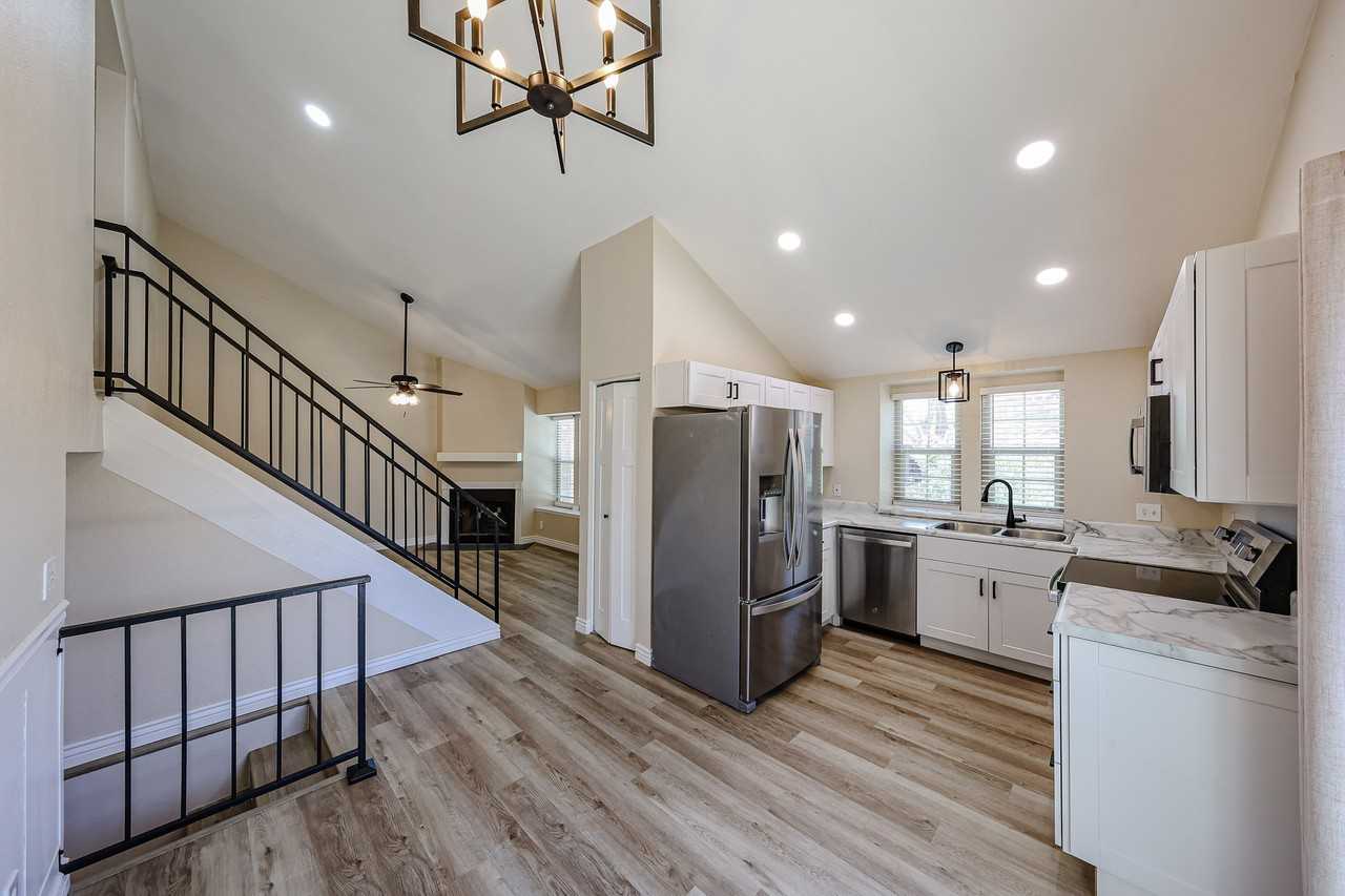 8111 W Wacker Rd #35 - Photo 4 of 33
