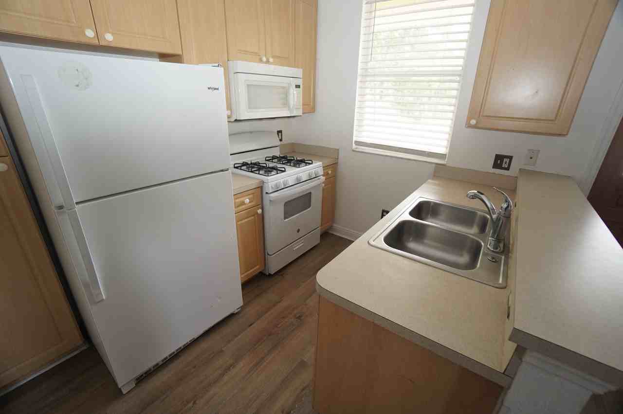 101 Key Haven Ct #1 - Photo 3 of 18
