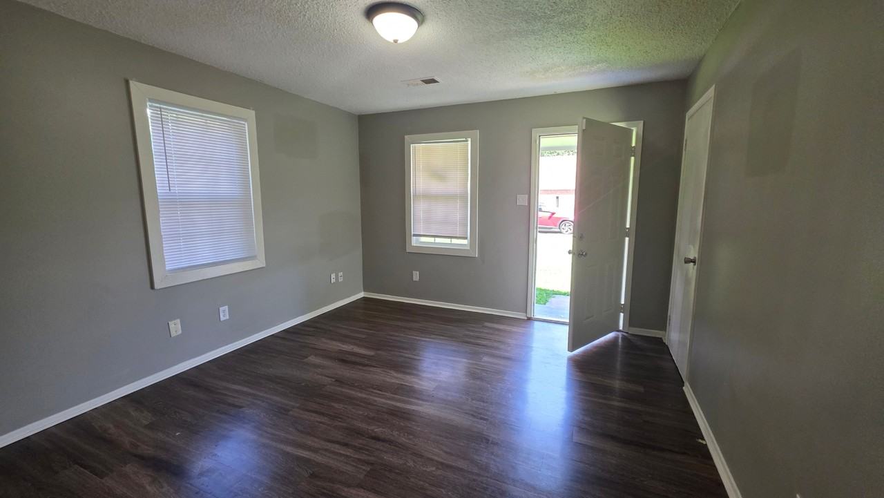 4767 Percy Rd - Photo 4 of 15