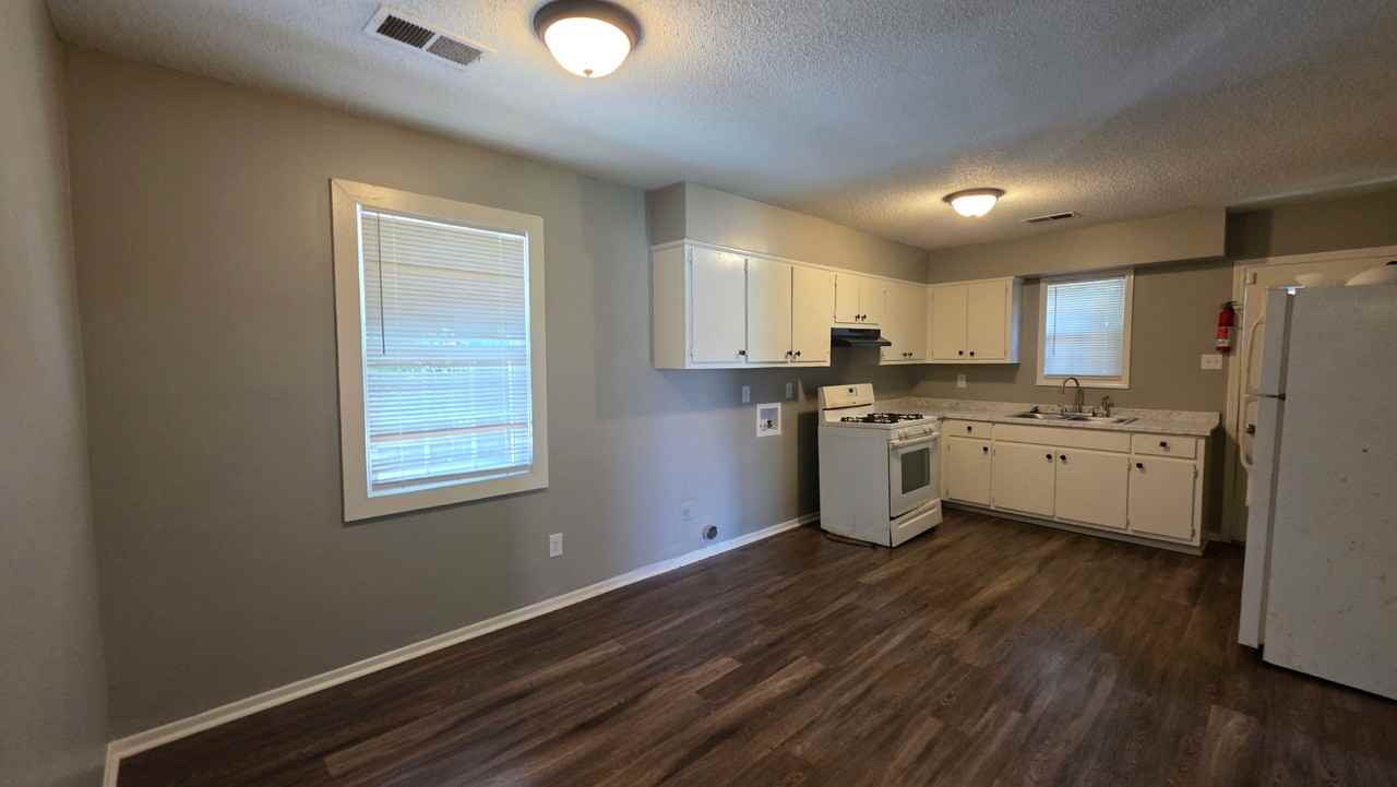 4767 Percy Rd - Photo 5 of 15