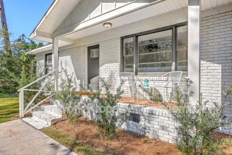 702 N Palmetto St - Photo 5 of 29