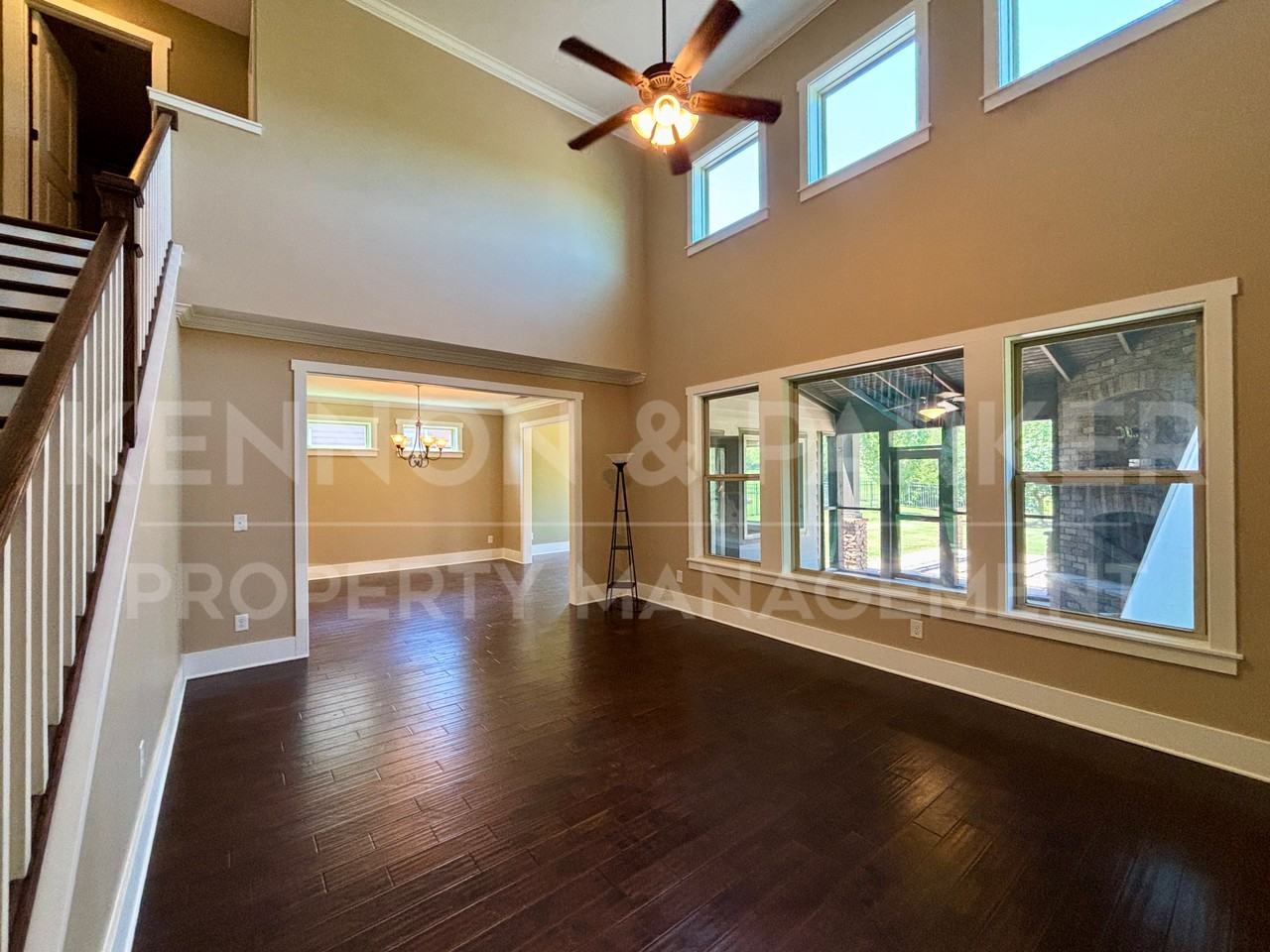 203 Westover St - Photo 3 of 22